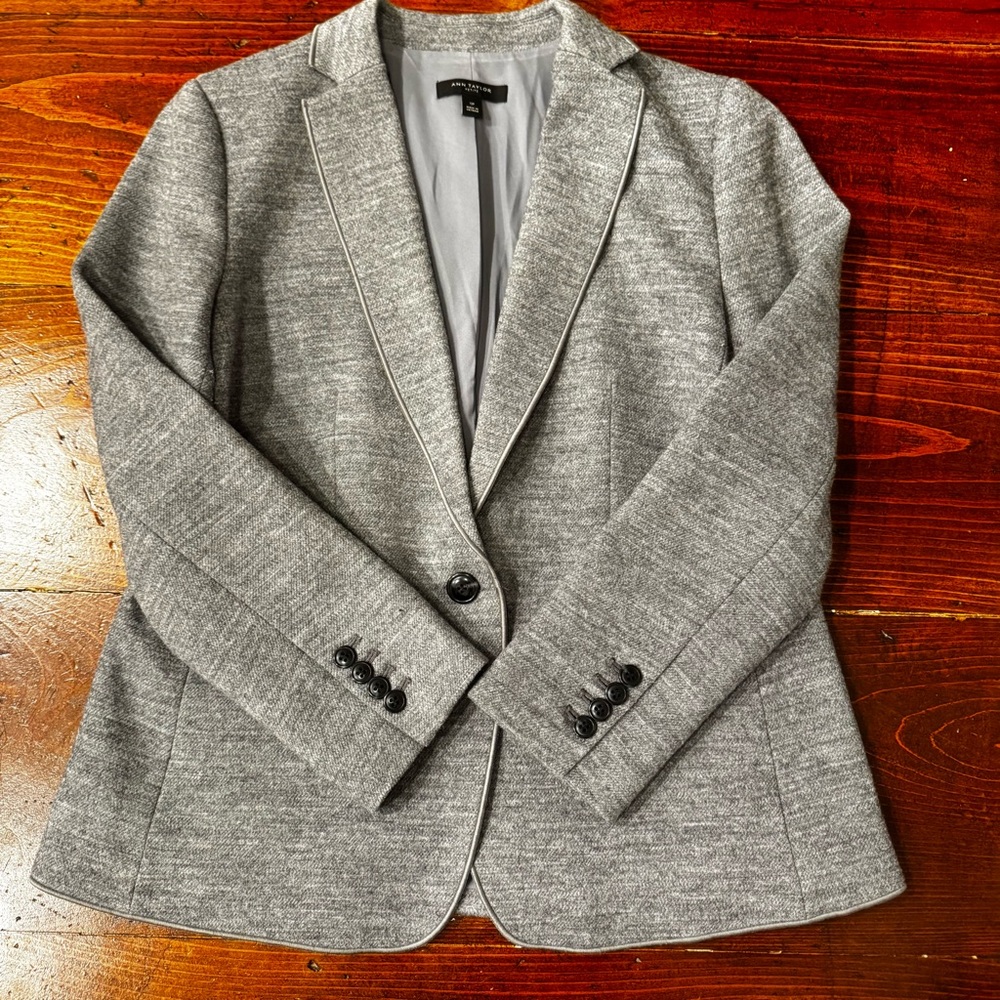 Ann Taylor Classic Charcoal Gray Blazer. Size 12 P - Picture 8 of 11